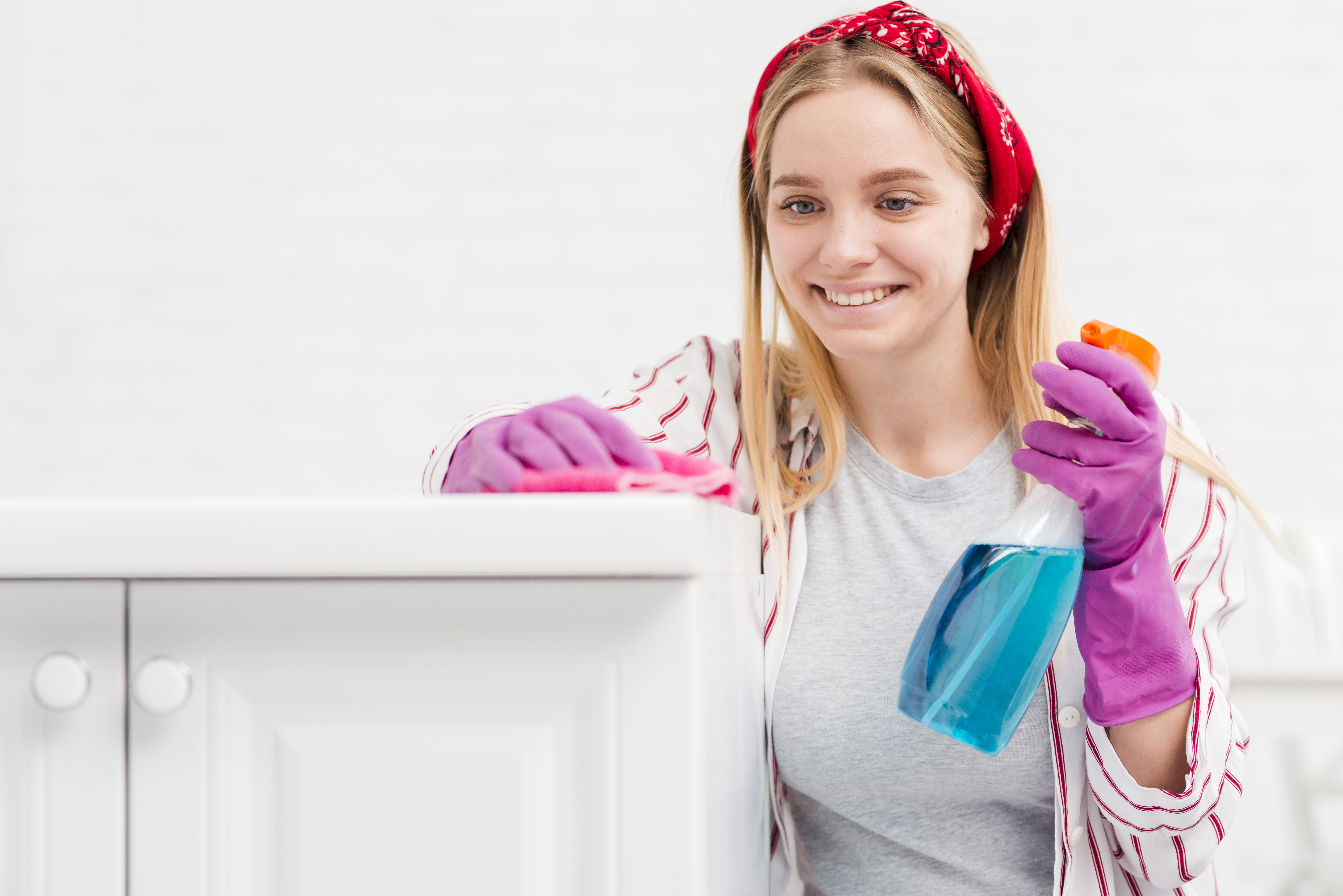 Eco-friendly cleaning illustration
